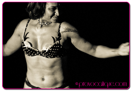 columbus-ohio-burlesque-photographer-hot-pink-wall-street-47